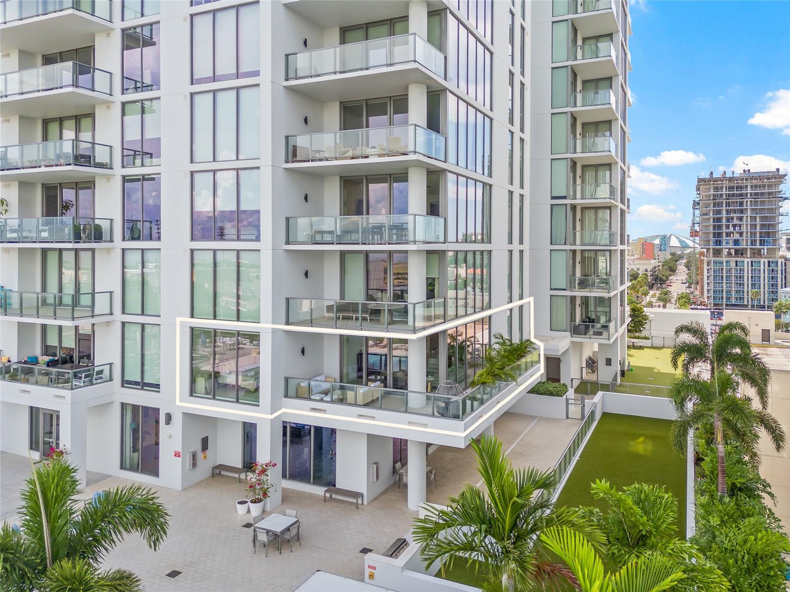 301 1st Street, FL
