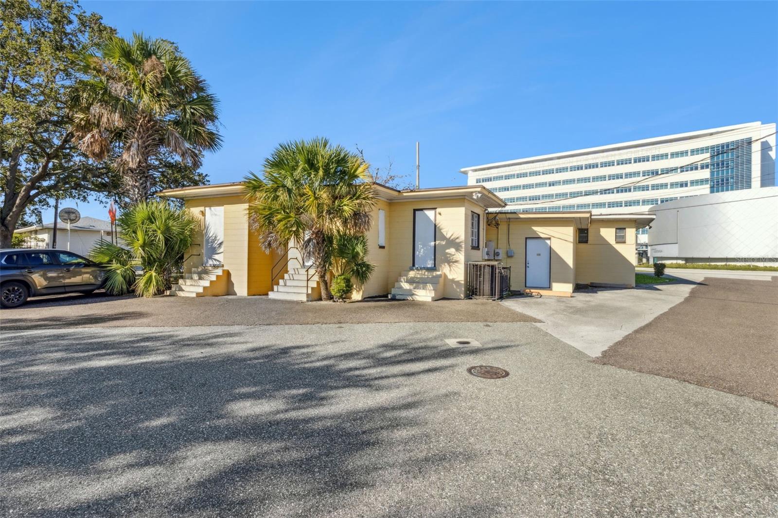 1231 Lakeland Hills Boulevard, FL