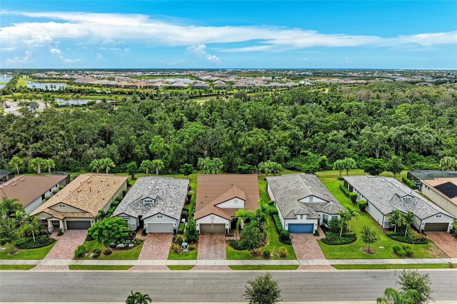 7572 Viola Loop, FL