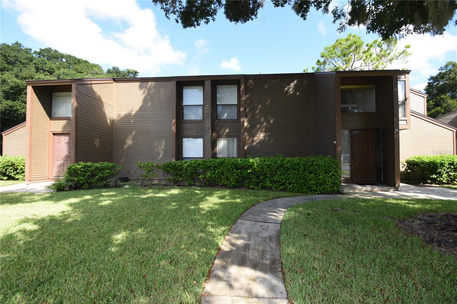 38 Oxford Lane, FL