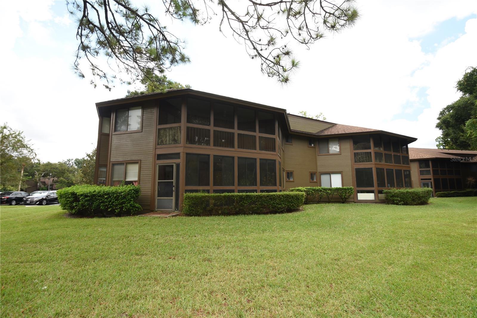 38 Oxford Lane, FL