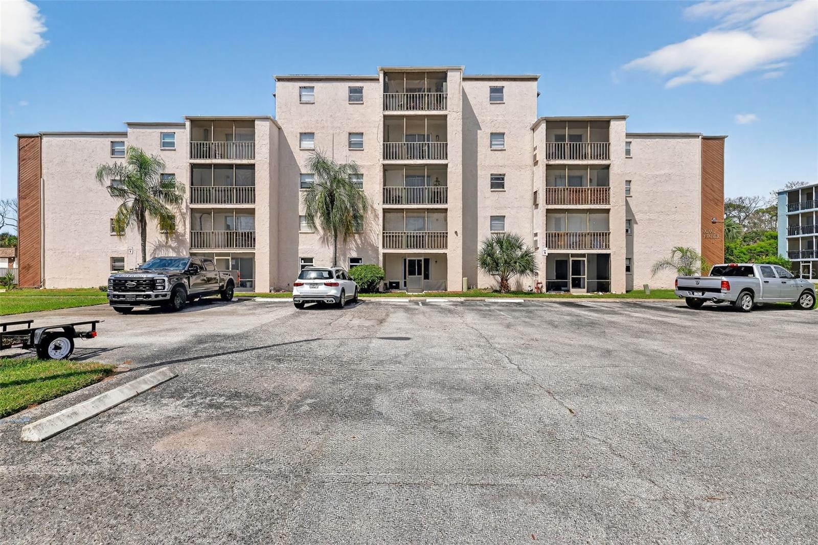 5541 Bay Blvd #203, FL