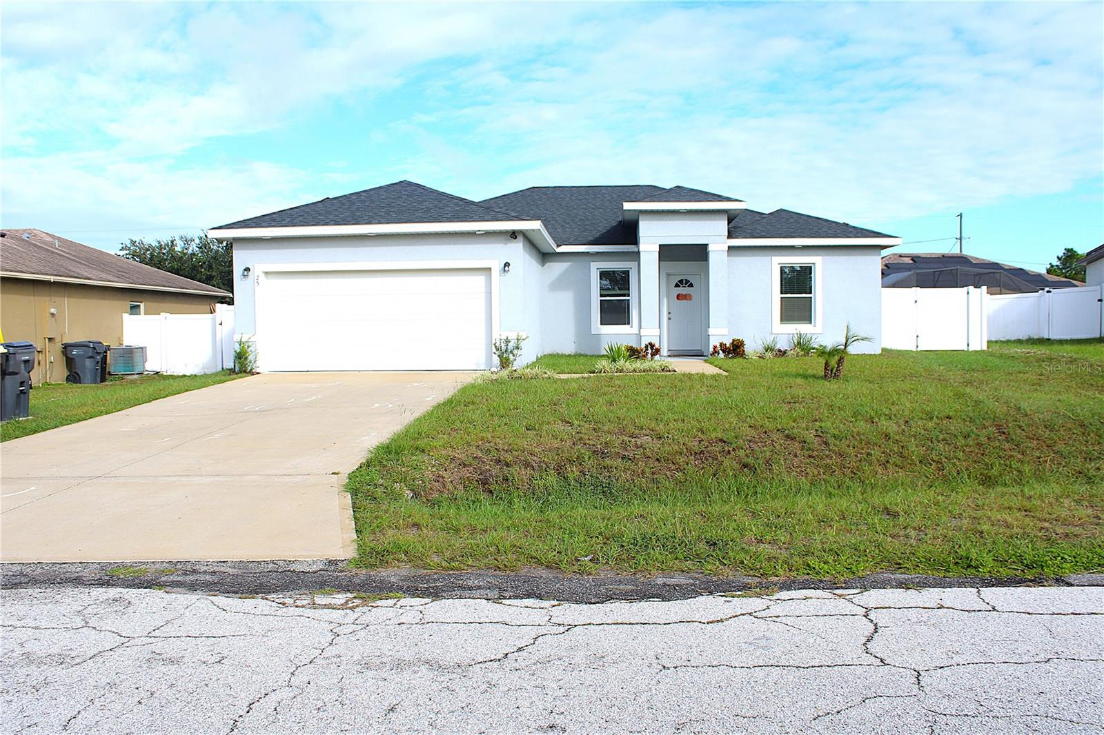 25 Zinnia Ln E, FL