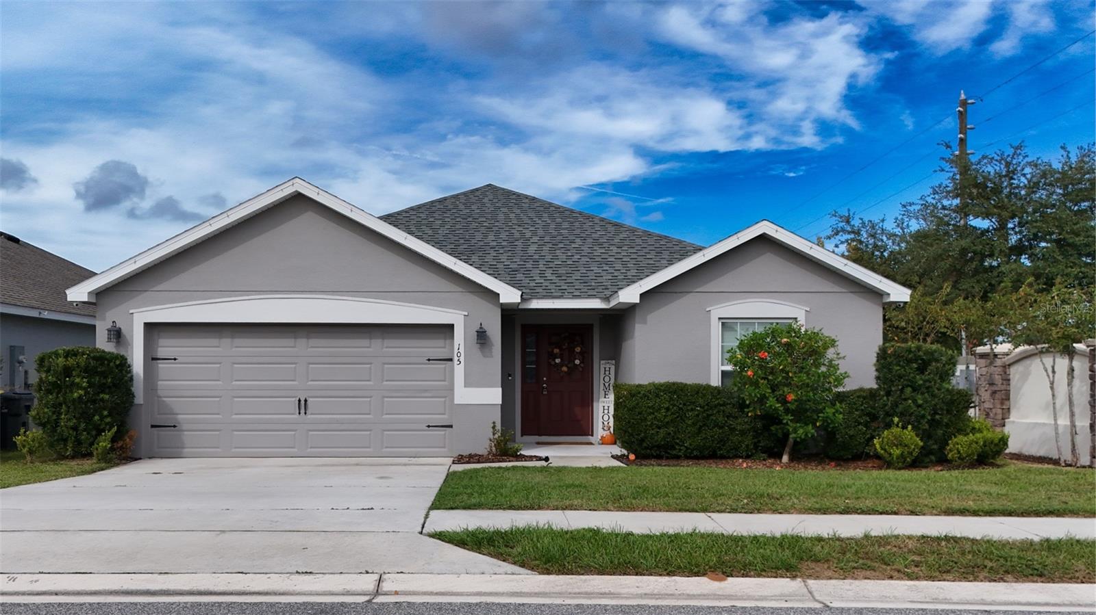 105 Foxtail Loop, FL