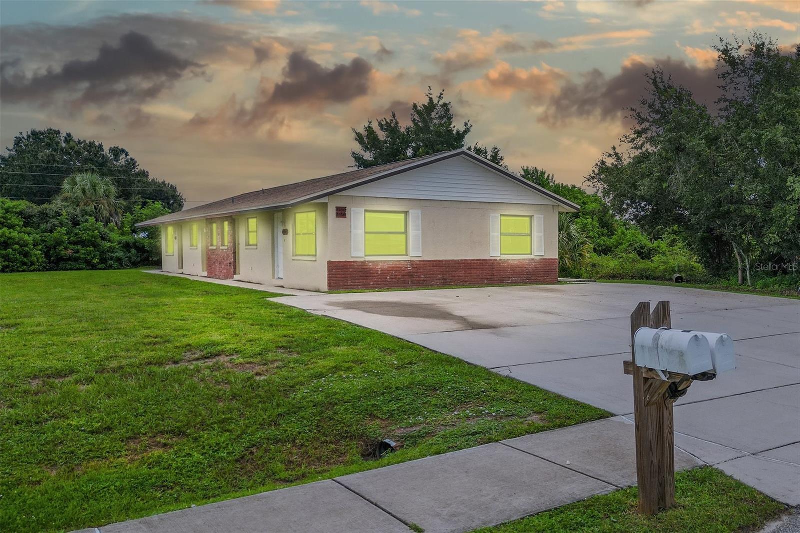 27242 Sunnybrook Rd, FL