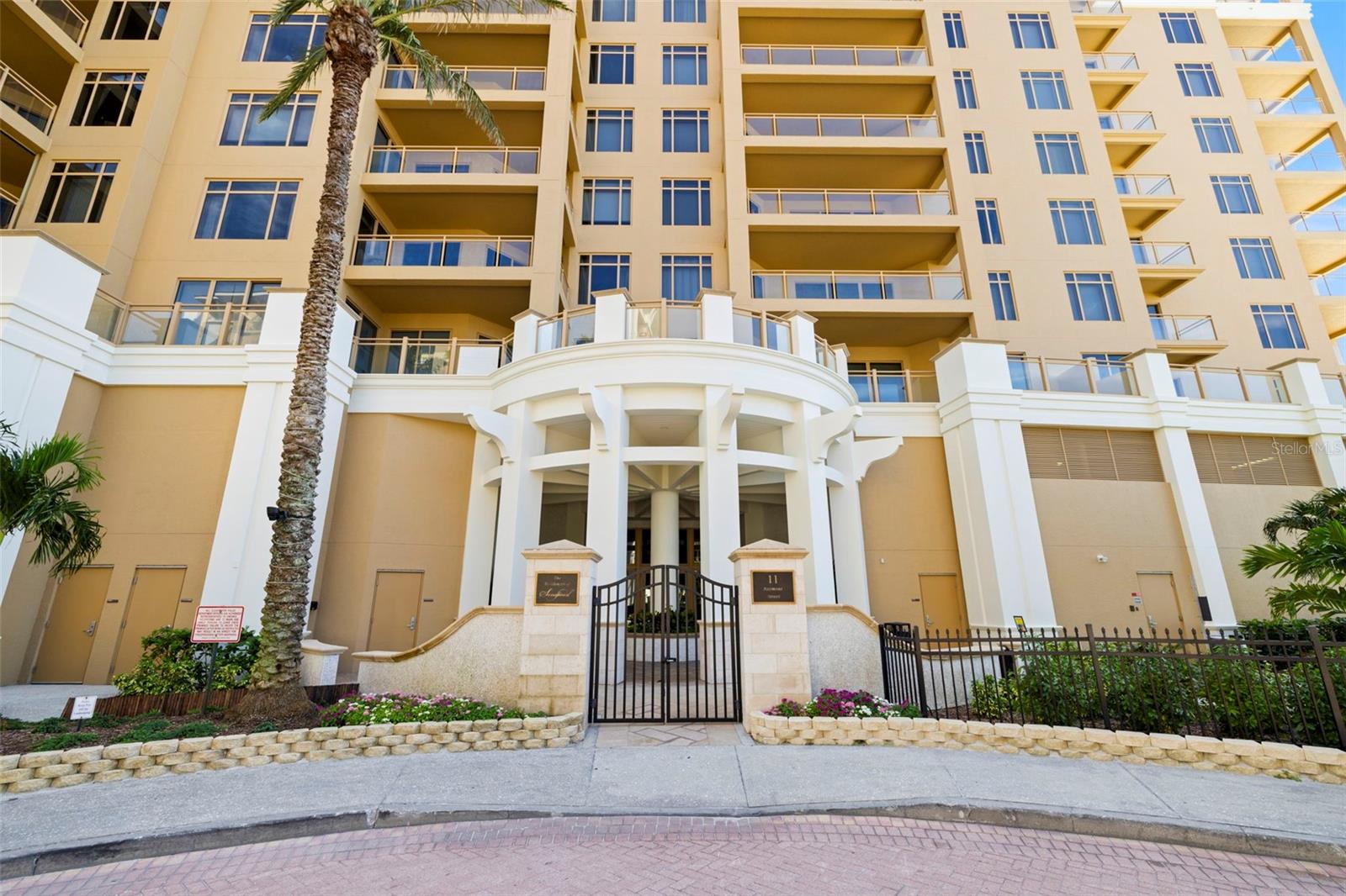 11 Baymont St #909, FL