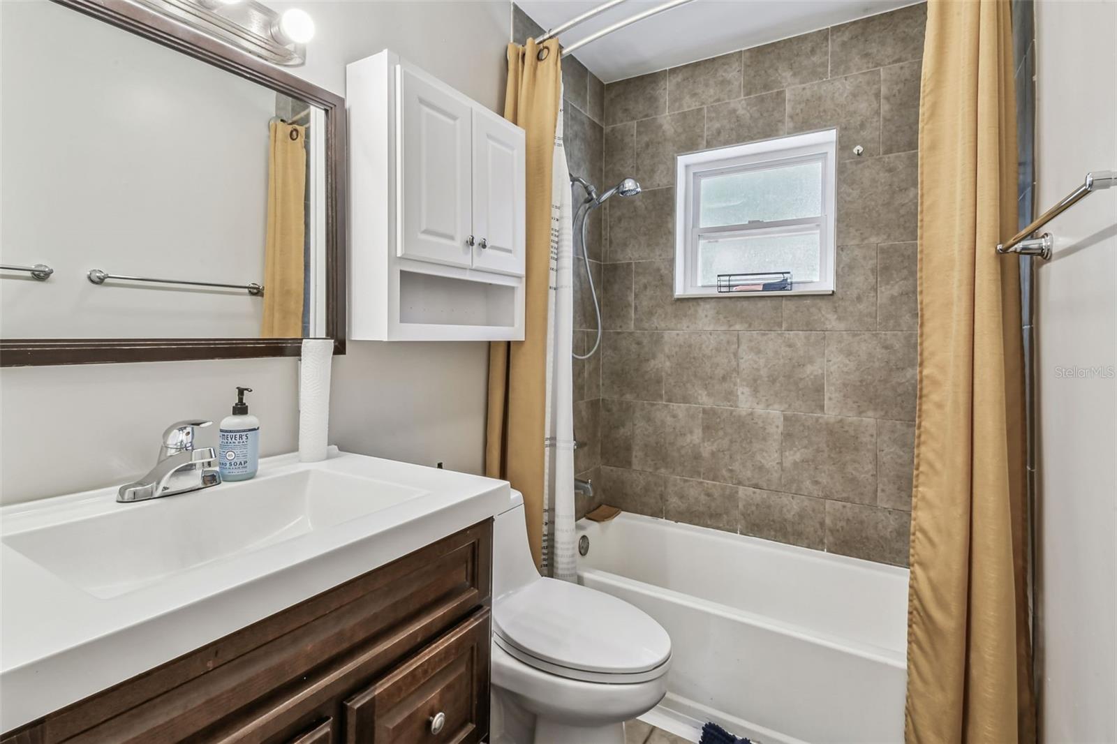 4419 Dolphin Drive, FL