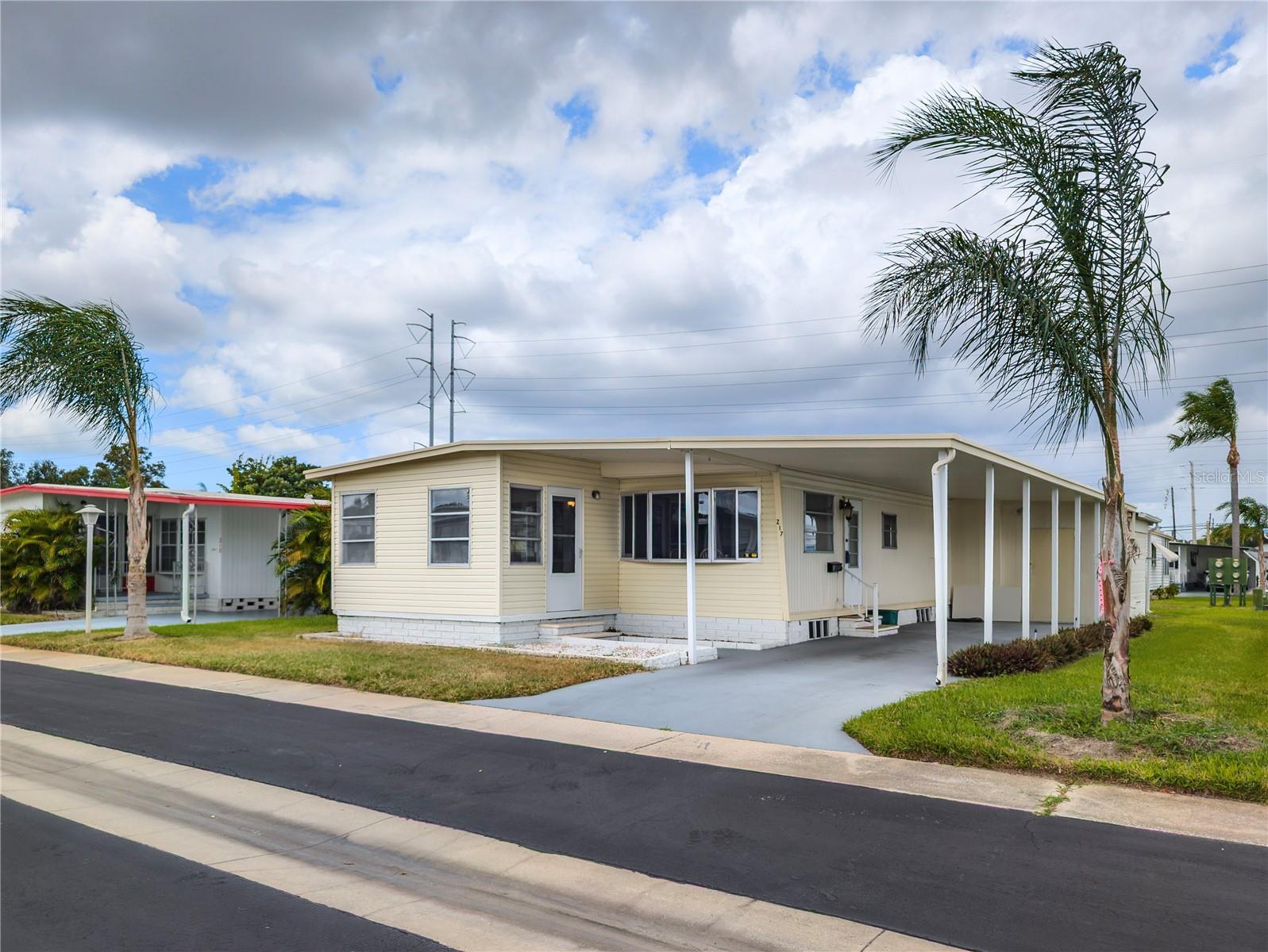 217 Seagull Dr, FL