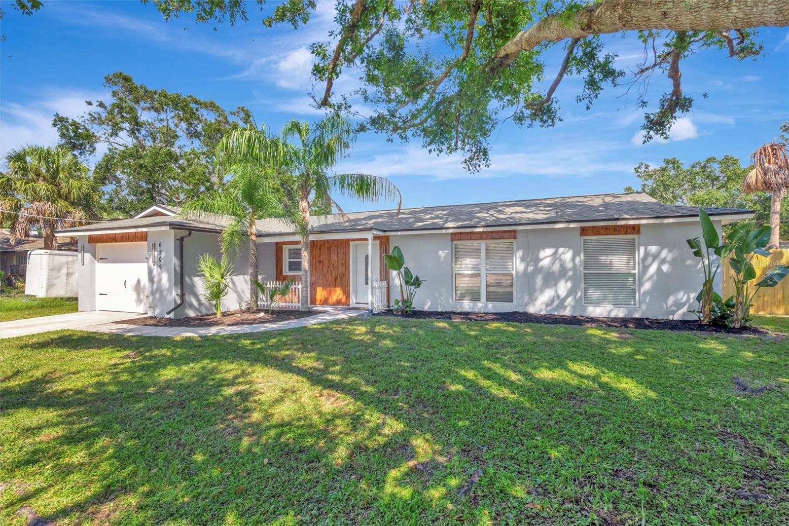 6209 Flamingo Drive, FL