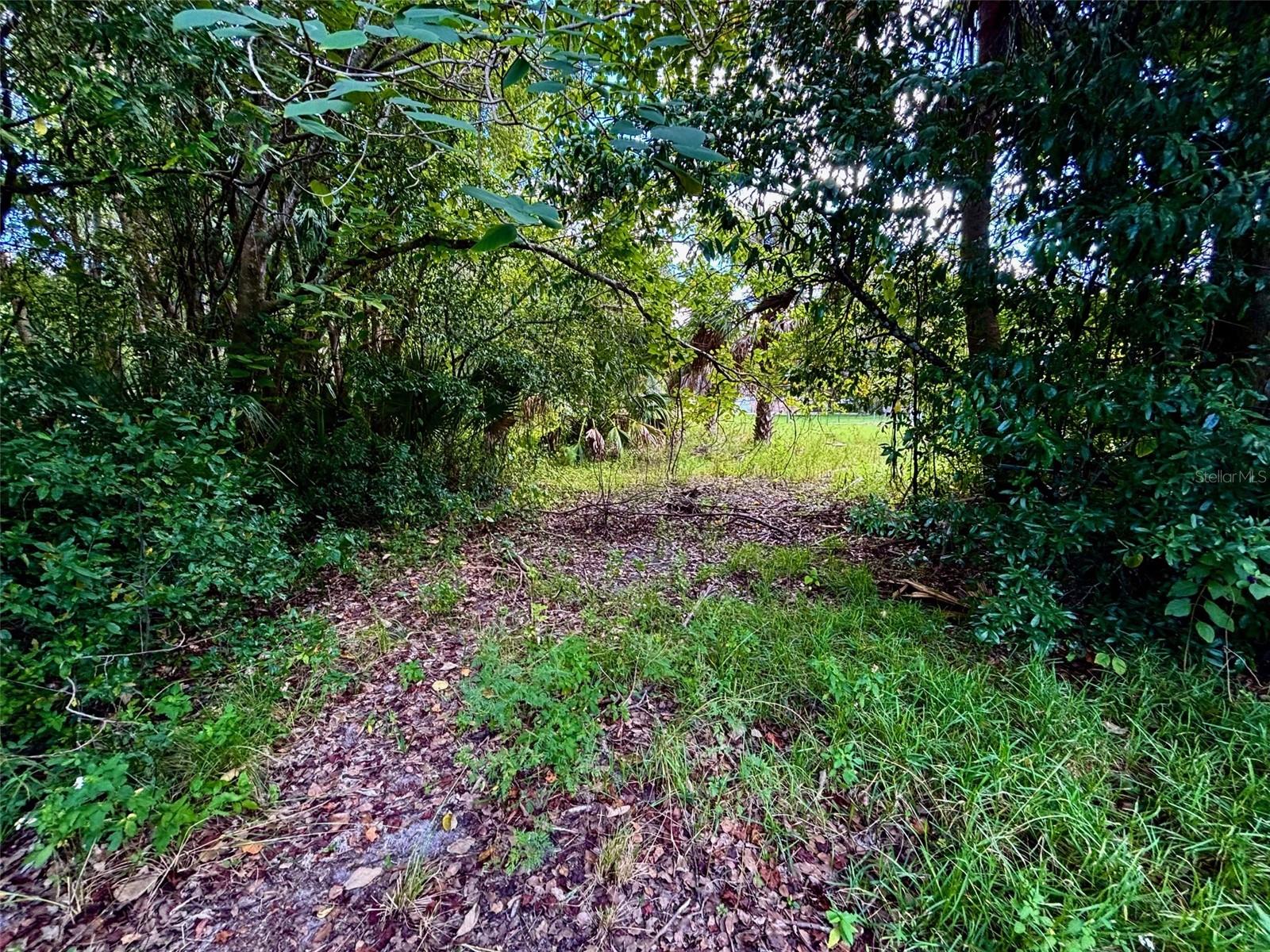 404 Grove Street, FL