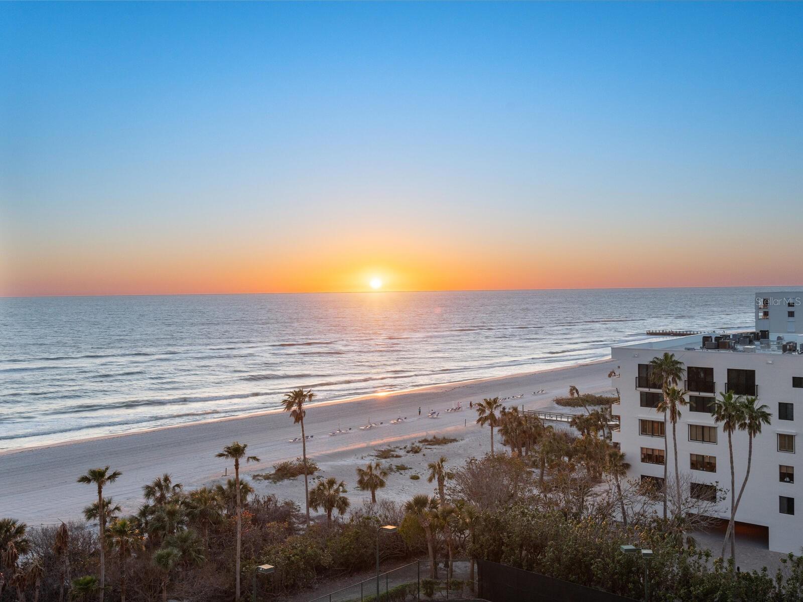 1281 Gulf Of Mexico Dr #704, FL
