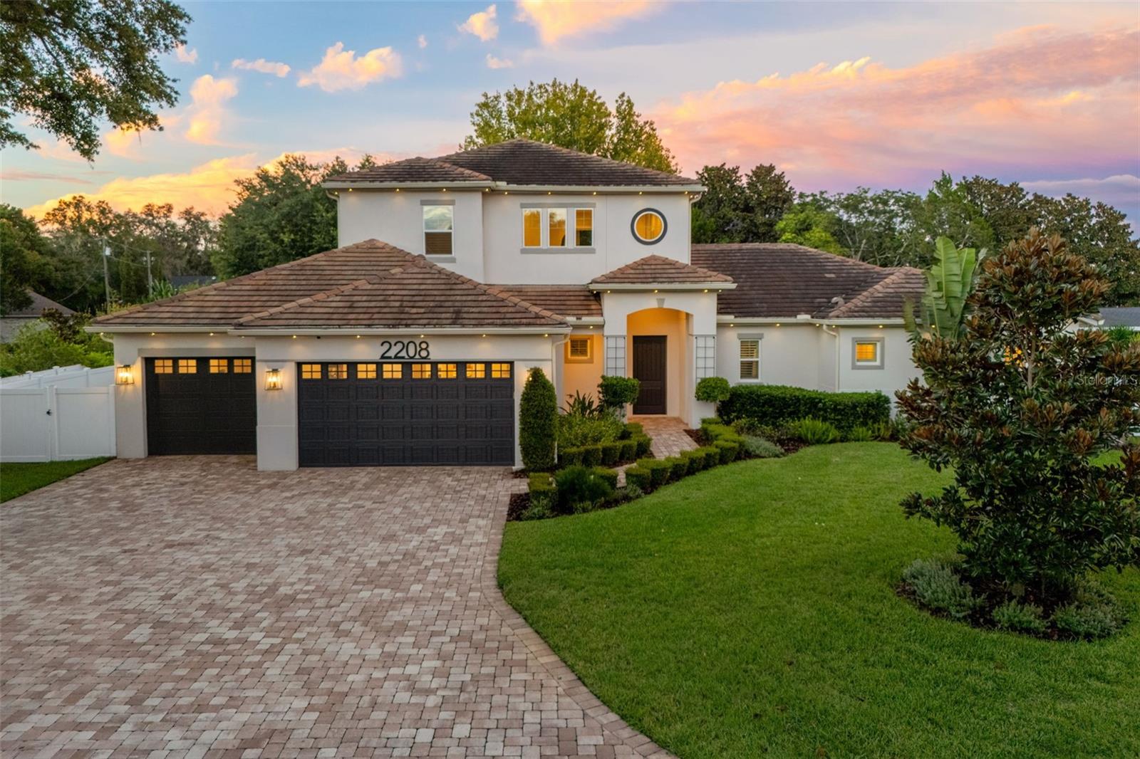 2208 Cove Court, FL