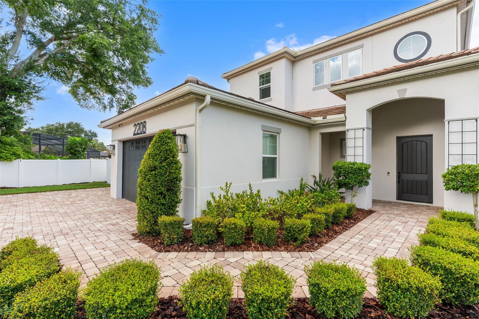 2208 Cove Court, FL