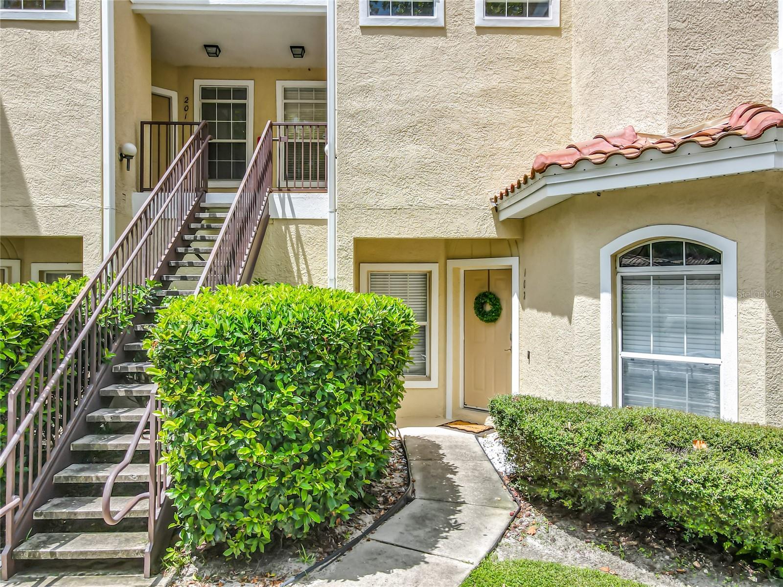 671 Sandy Neck Ln #102, FL