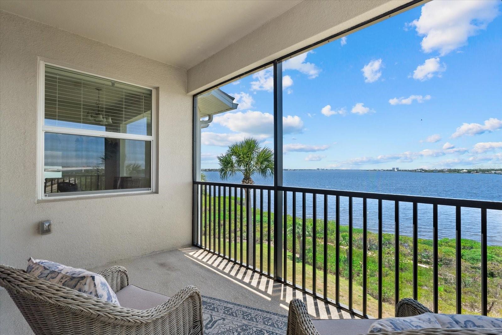 1030 Tidewater Shores Loop, FL