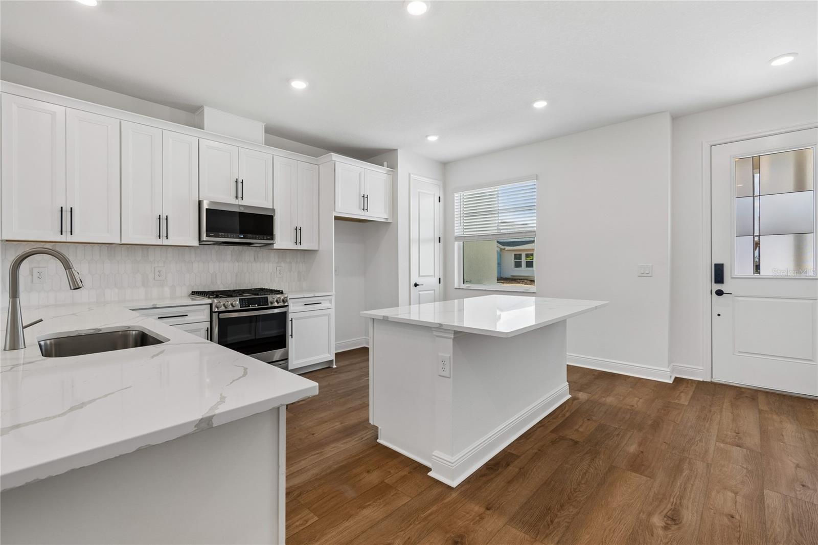 8215 Seaflower Parkway, FL