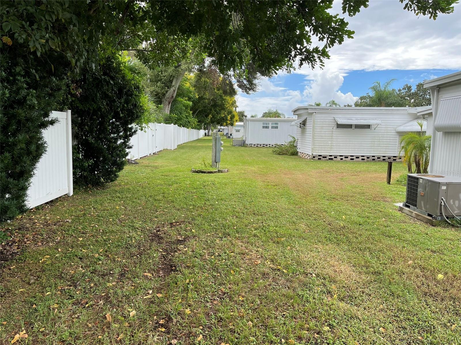 1040 Main Street, FL