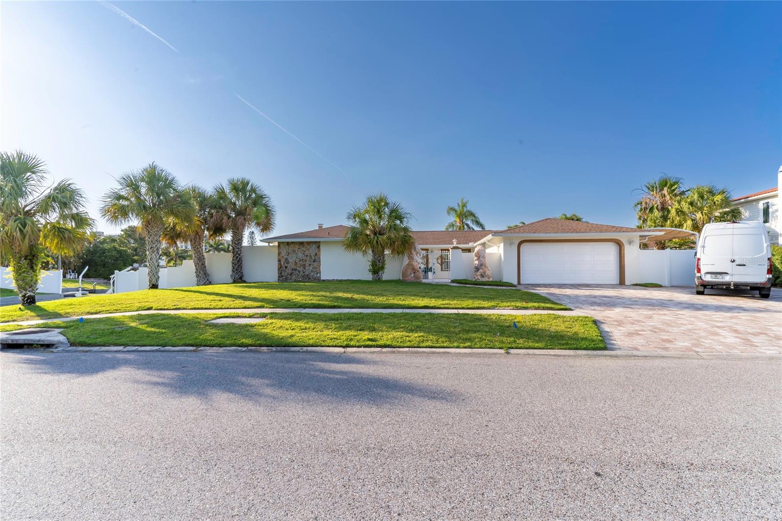 320 Harbor Psge, FL
