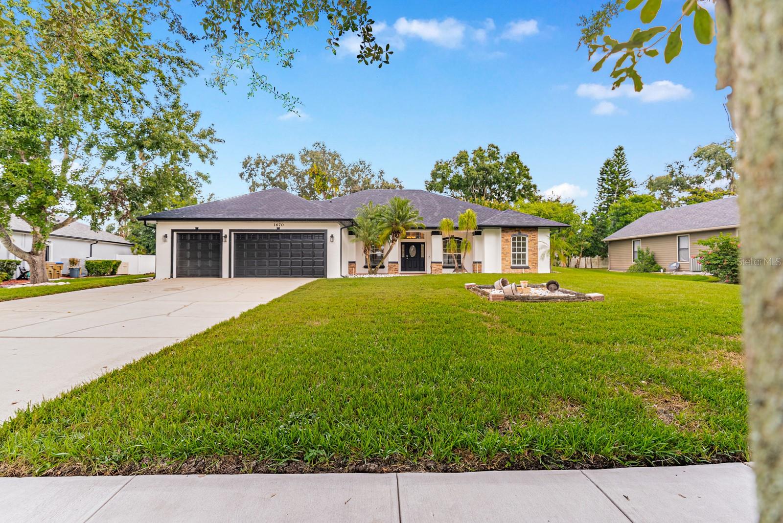 1670 Taylor Ridge Loop, FL