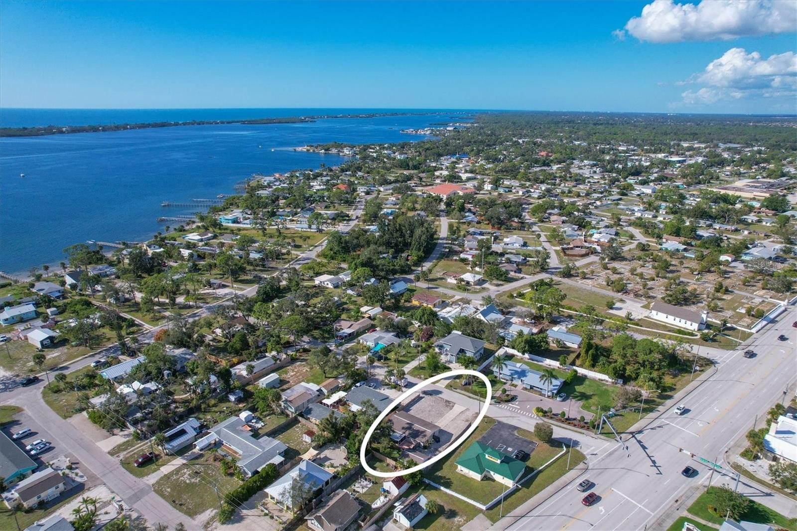 25 1st Ave, FL
