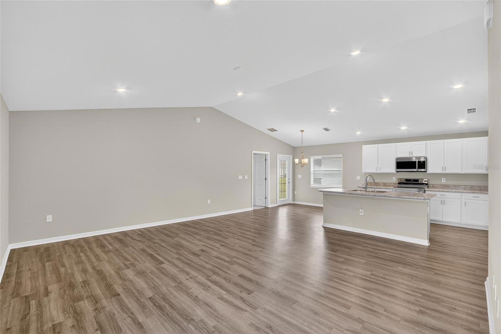 1047 Aruba Avenue, FL