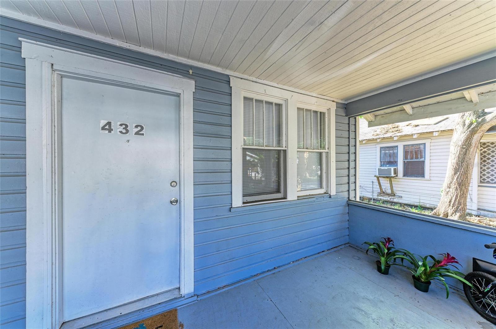 432 Adelia Avenue, FL