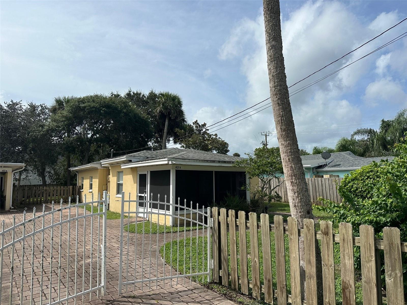 401 Oakwood Avenue, FL
