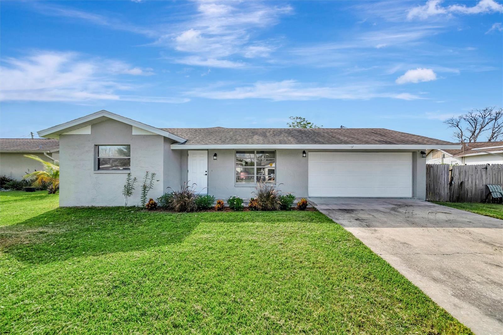 2420 16th St W, FL