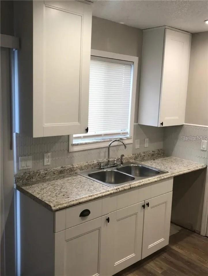 7413 Villas Oak Court, FL