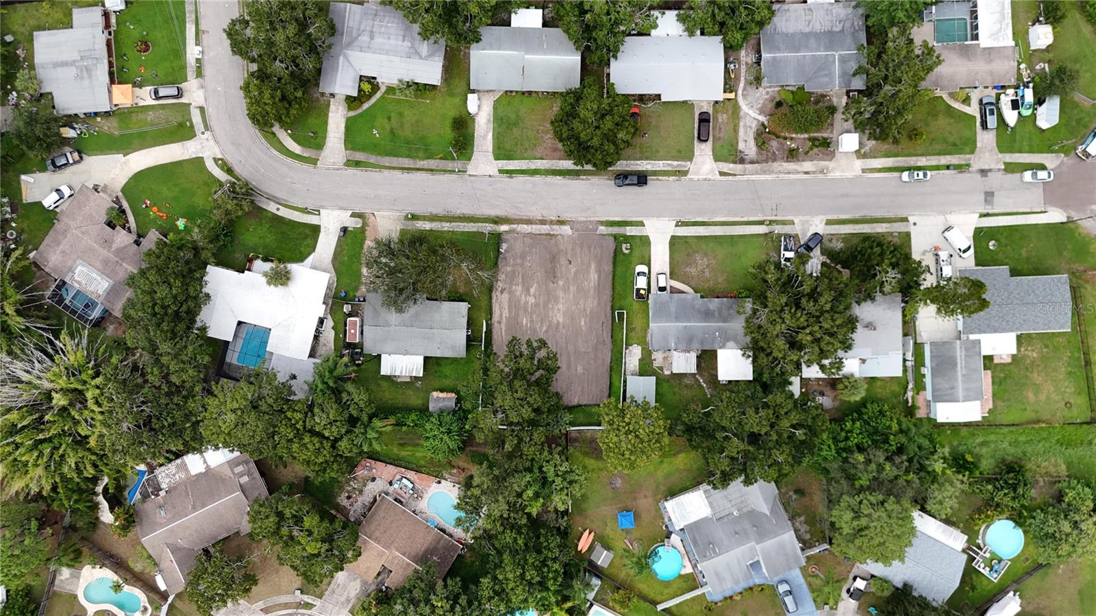 436 Country Club Drive, FL
