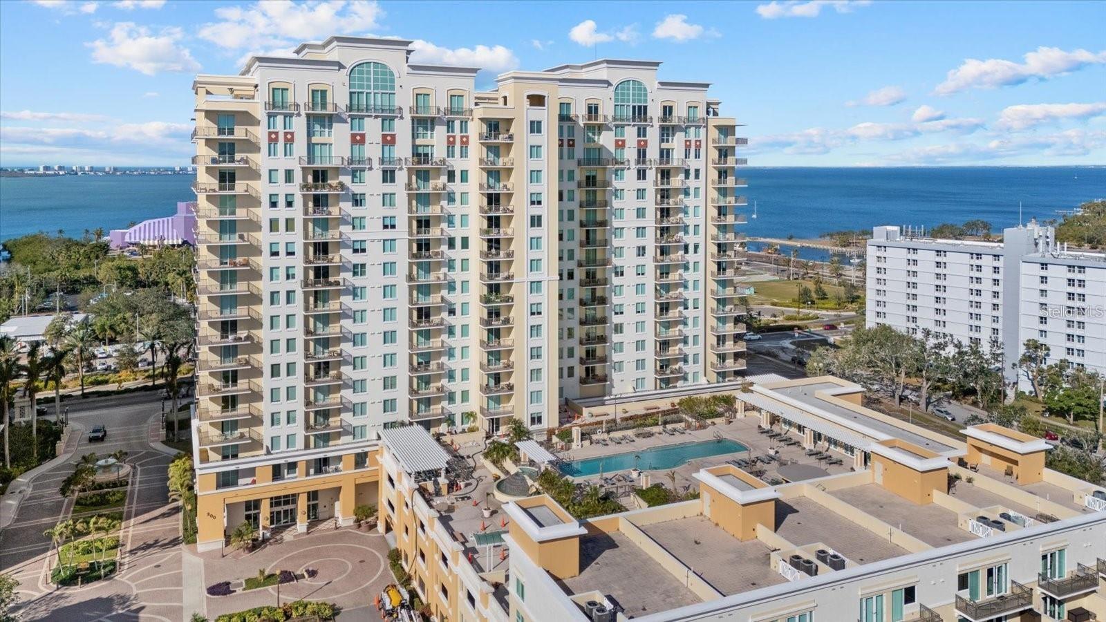 800 Tamiami Trail, FL