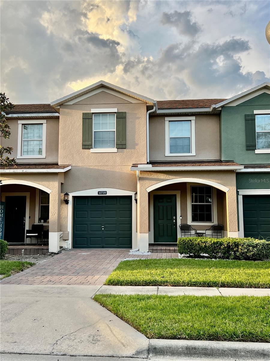 10709 Savannah Landing Circle, FL