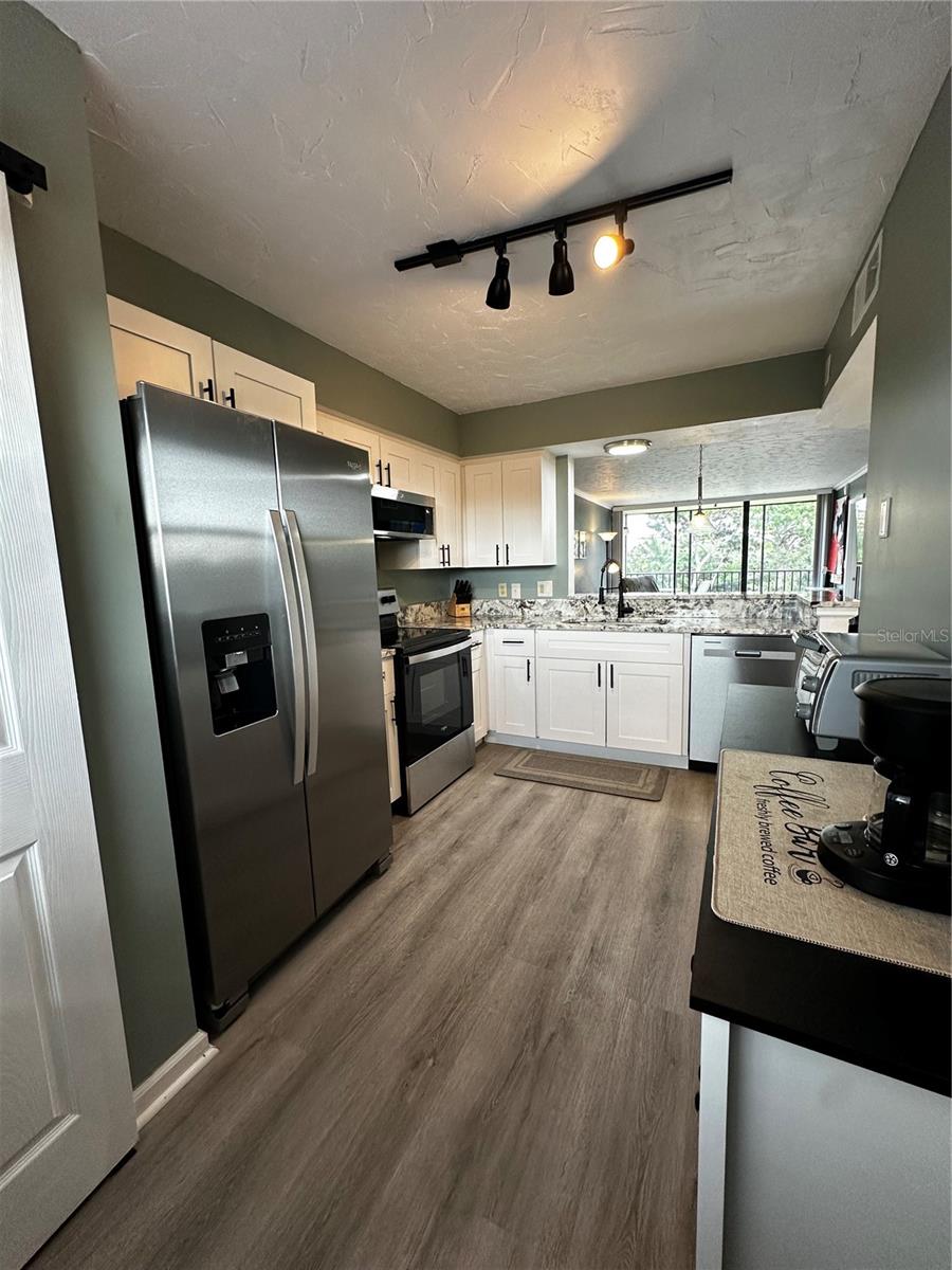 800 Cove Cay Drive, FL