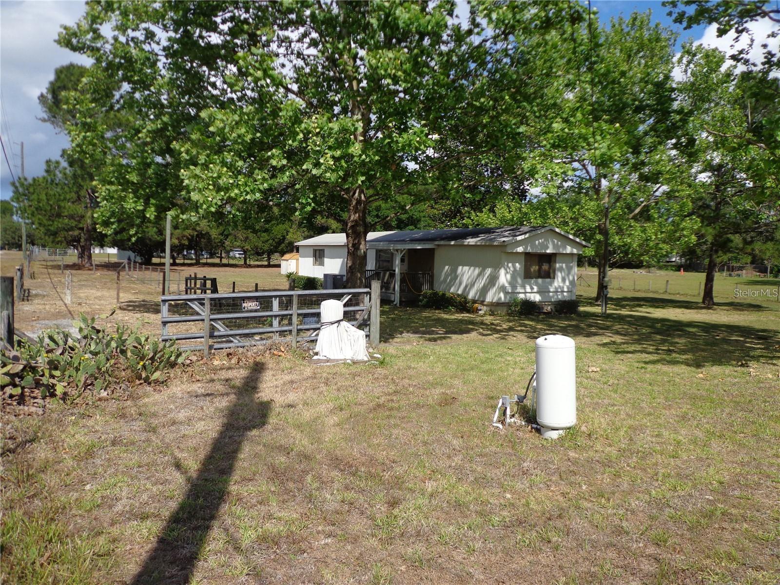 17911 Orange Drive, FL