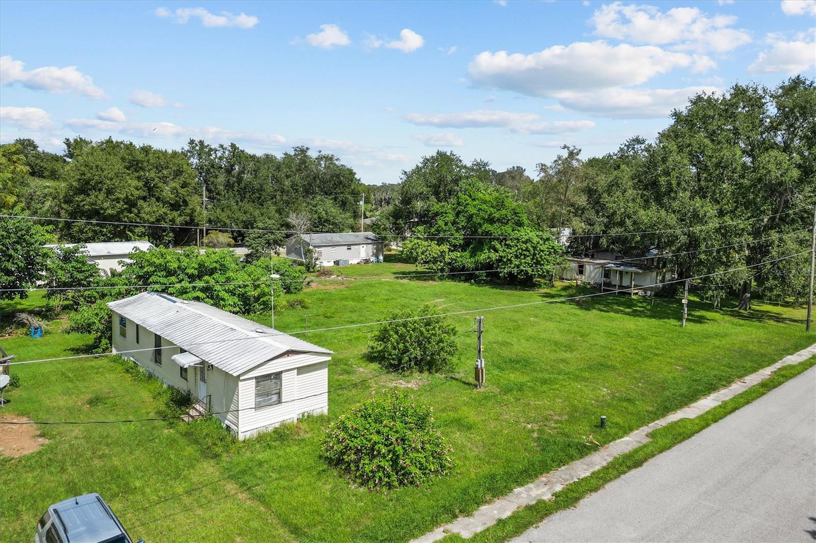 636 3rd St, FL