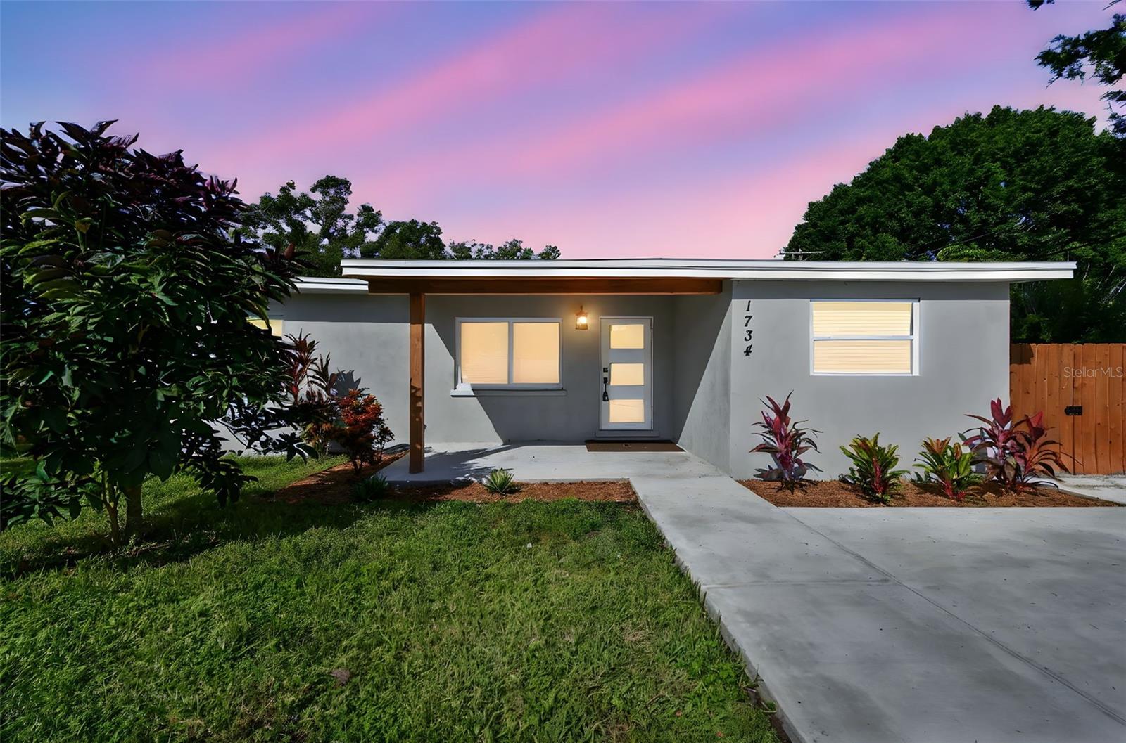 1734 Maiden Ln, FL