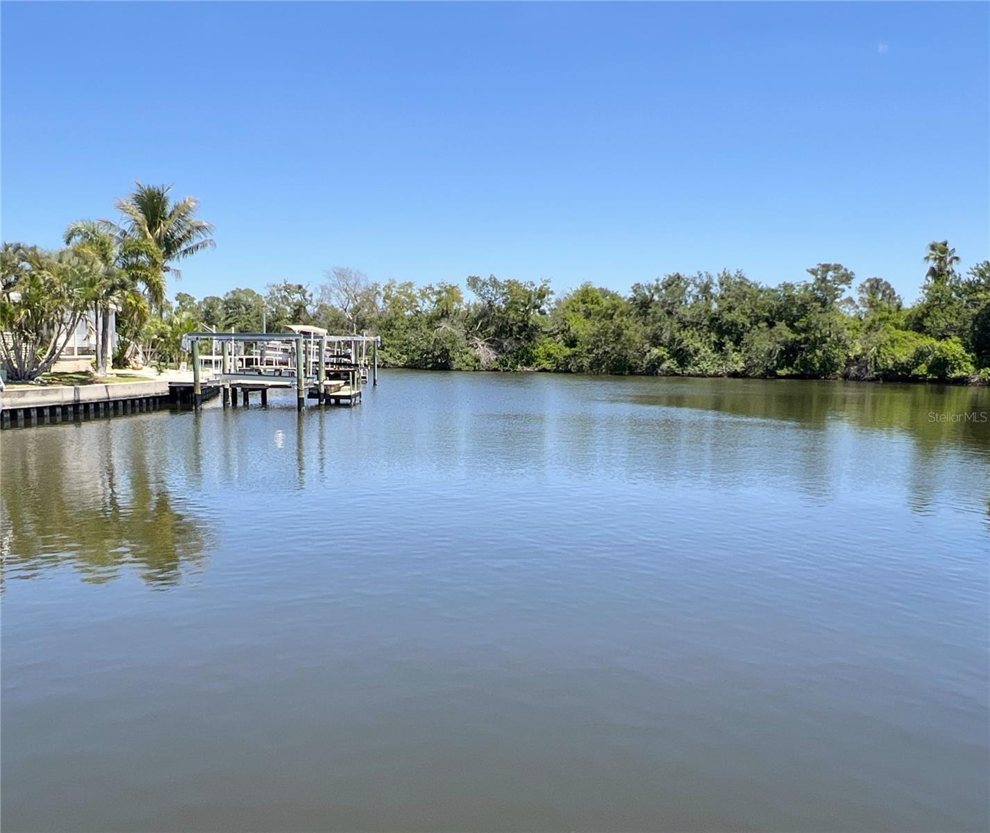 333 Mount Richmond Avenue, FL