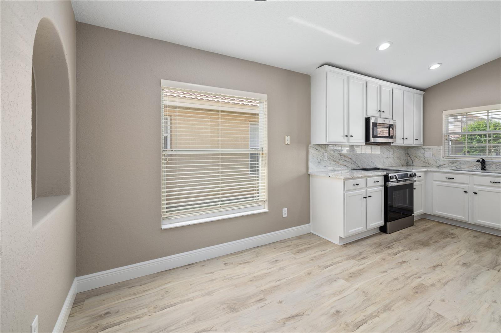 934 Torrey Pine Drive, FL