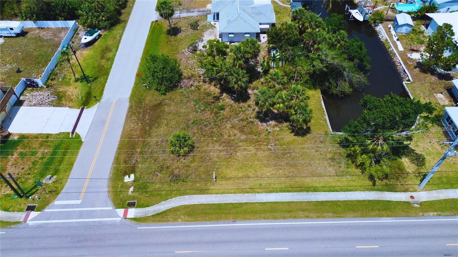 3128 Banyan Way, FL