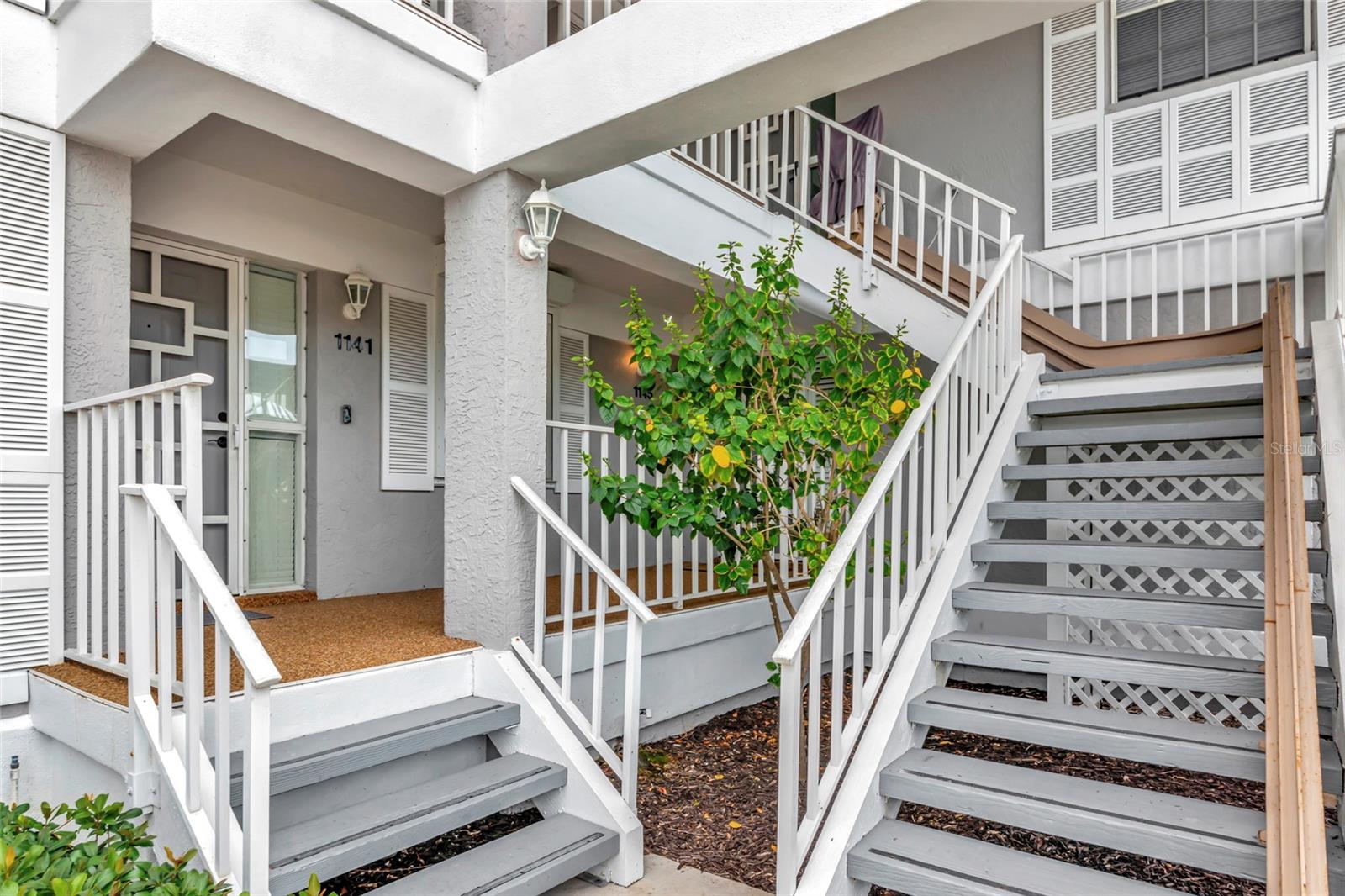 1145 Edgewater Circle, FL