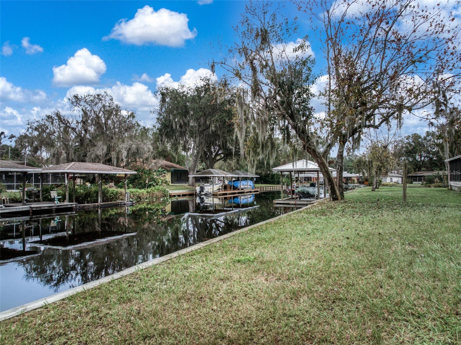 612 Dragonfly Lane, FL