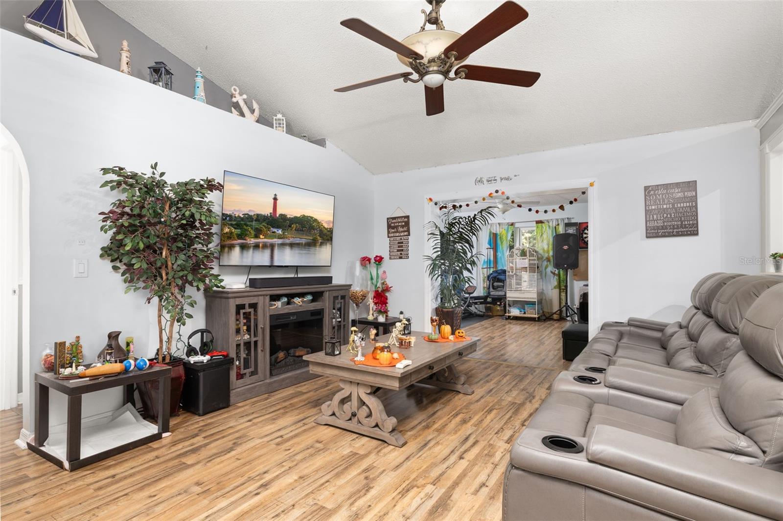 428 Bent Oak Loop, FL