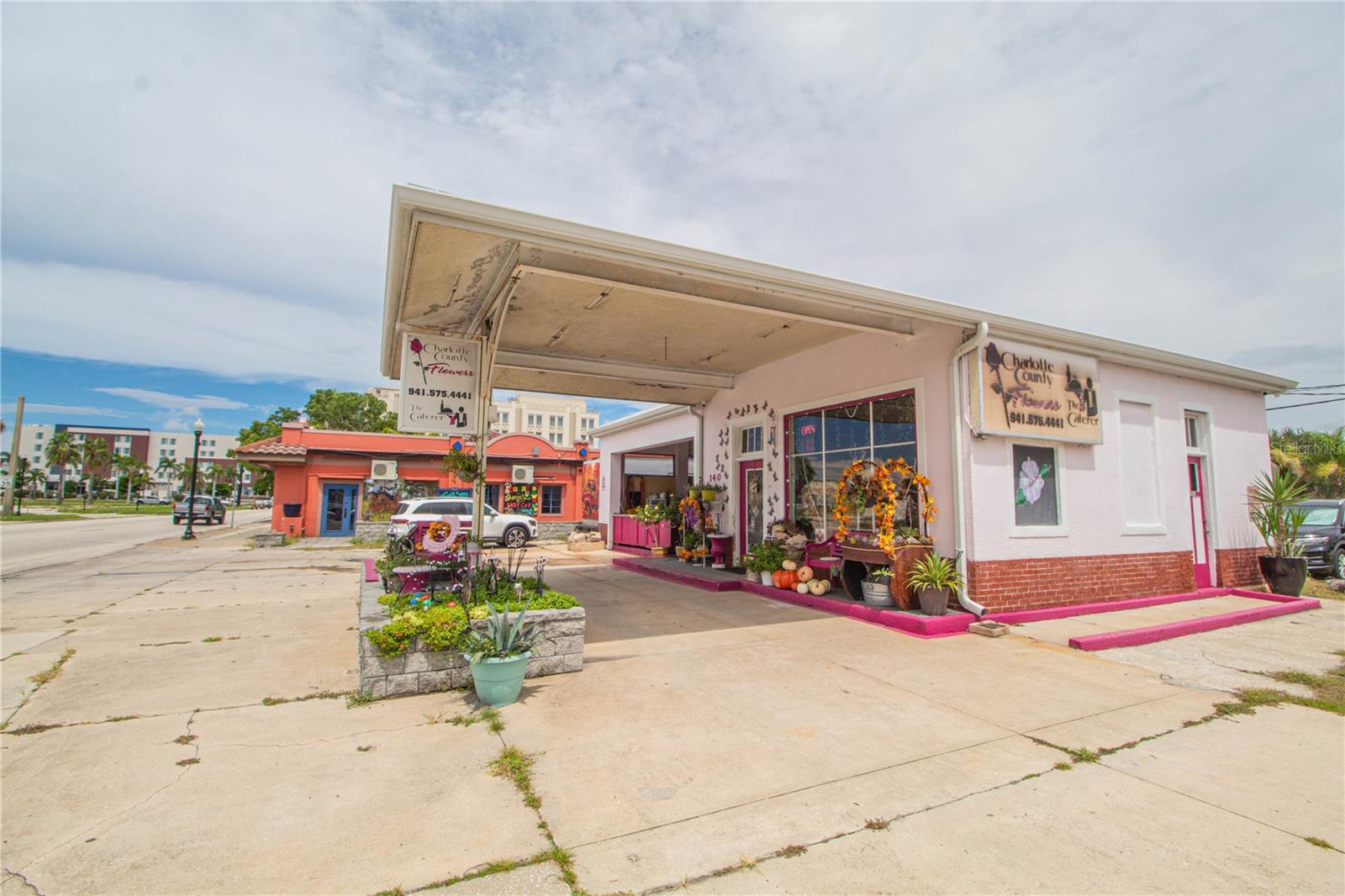 140 Tamiami Trail, FL