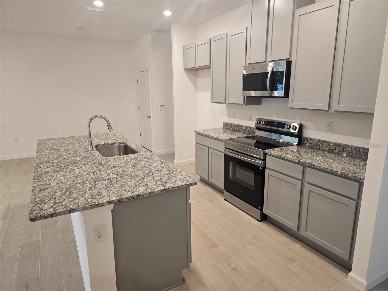 376 Navajo Avenue, FL