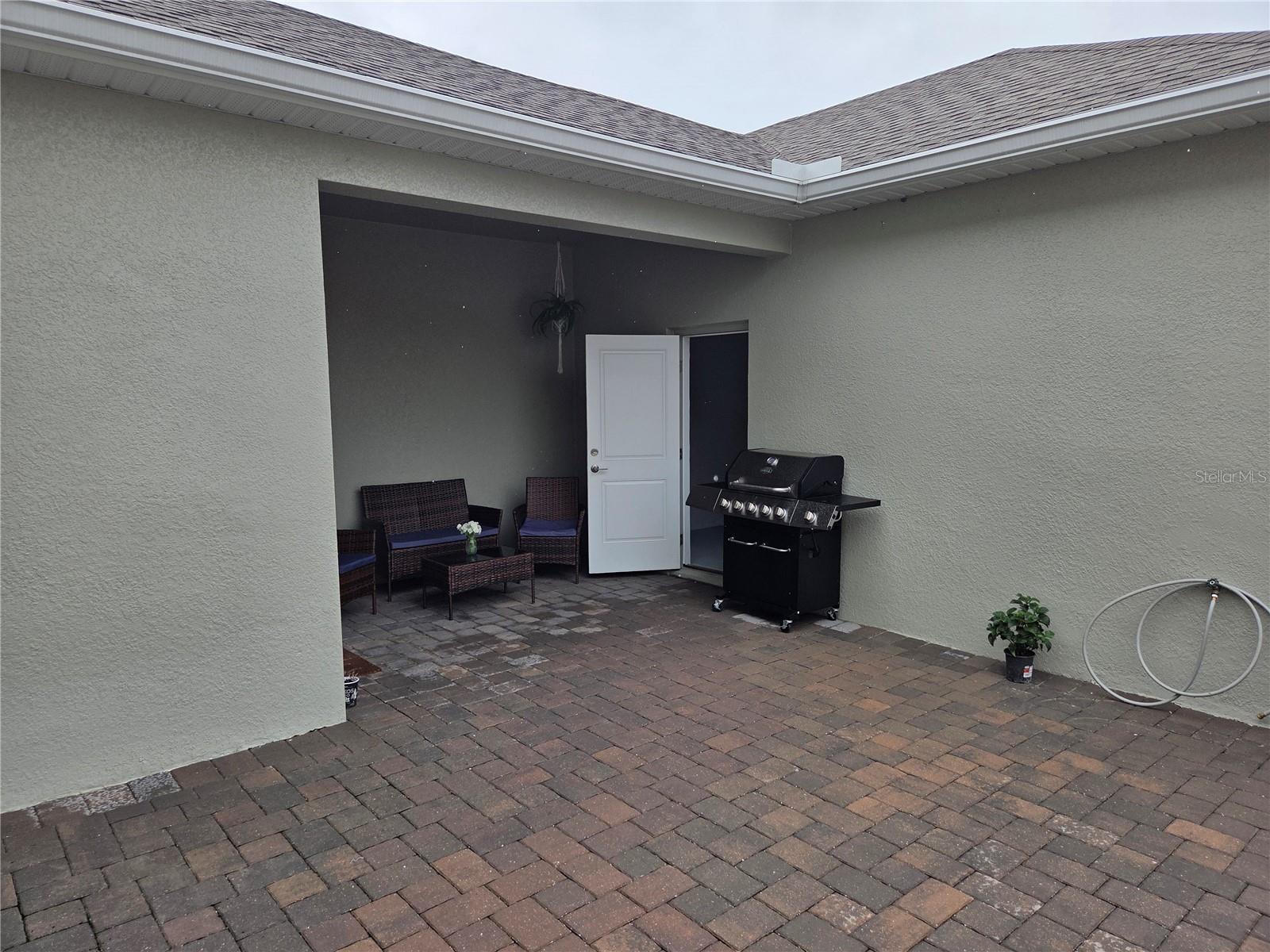 1686 Contentment Loop, FL