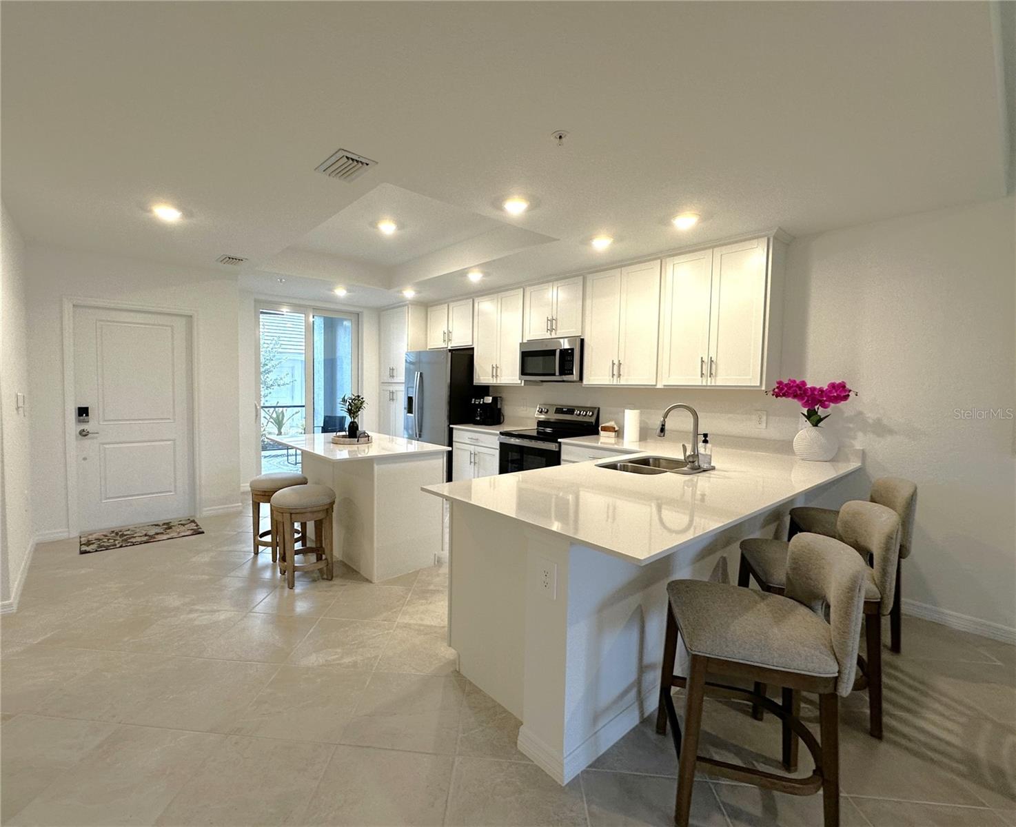 14221 Heritage Landing Boulevard, FL