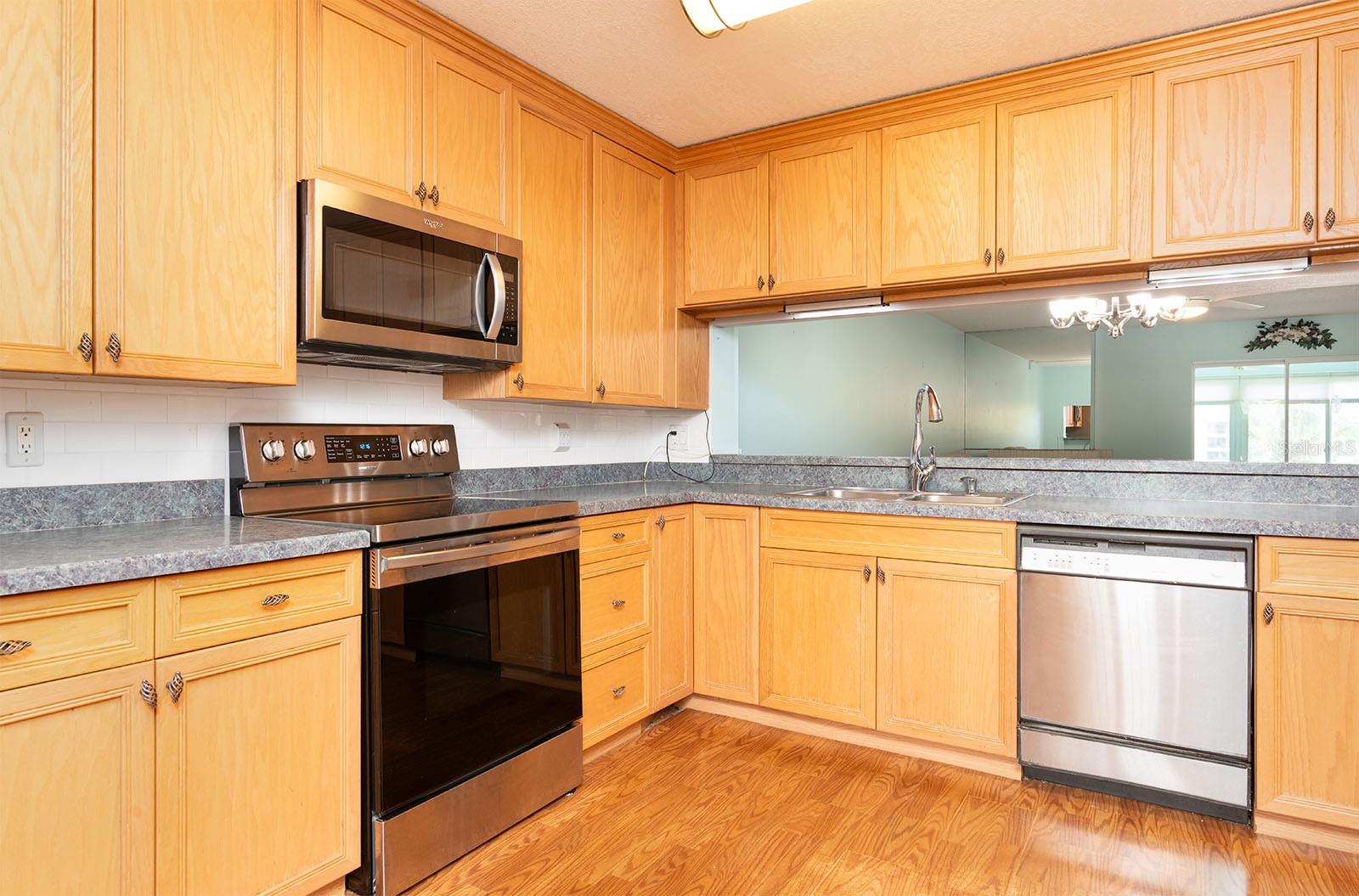3 Escondido Circle, FL