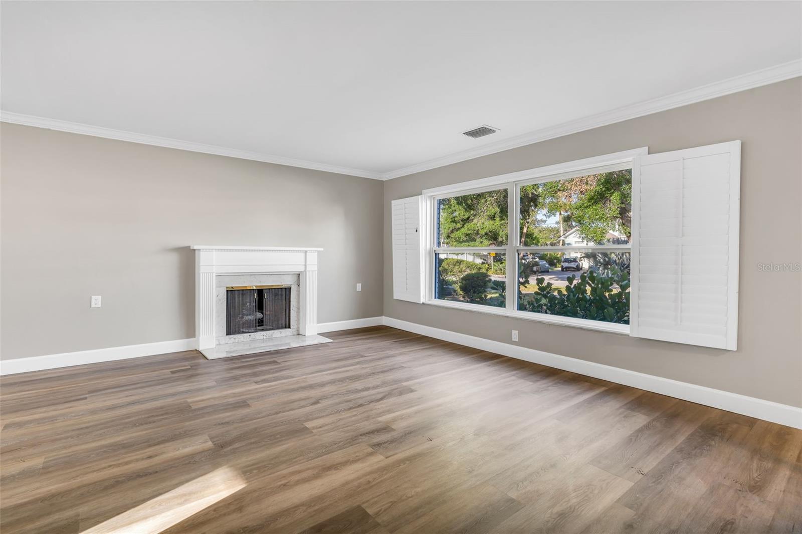 216 Shore Crest Drive, FL