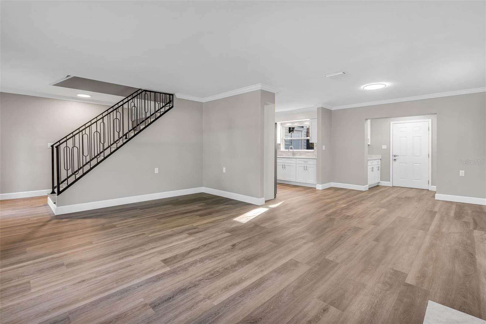 216 Shore Crest Drive, FL