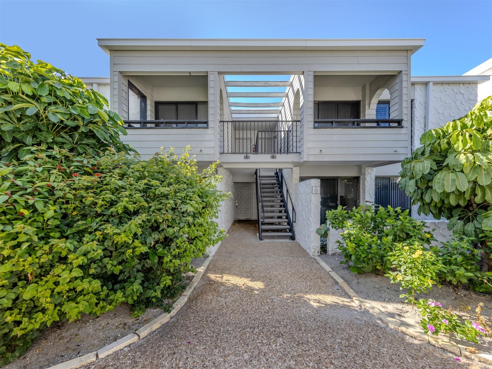 1555 Tarpon Center Dr #131, FL